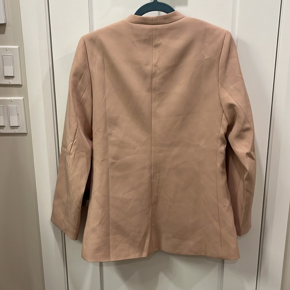 New, never worn blazer - Picture 2 of 4